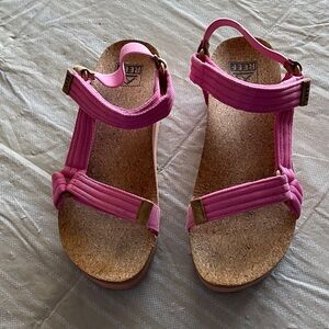 Reef Women's Pink Sandals